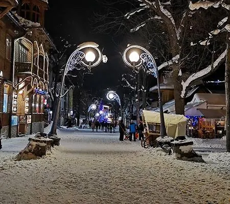 - Stroma - Miejsce Postojowe W Garazu Podziemnym *